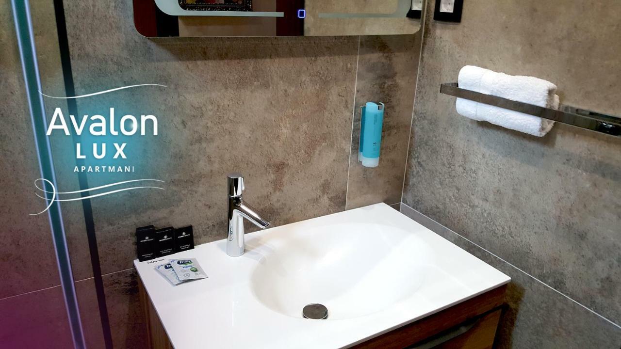 Avalon Lux Studio Apartment Нови-Сад Экстерьер фото