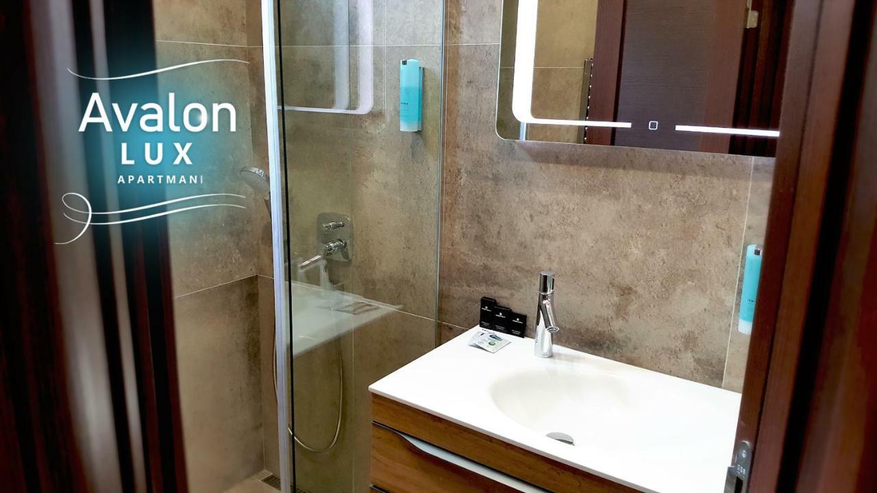 Avalon Lux Studio Apartment Нови-Сад Экстерьер фото